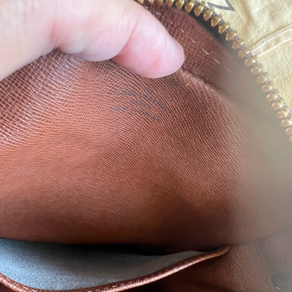 Louis Vuitton Monogram Brown Messenger Bag - Picture 4 of 11